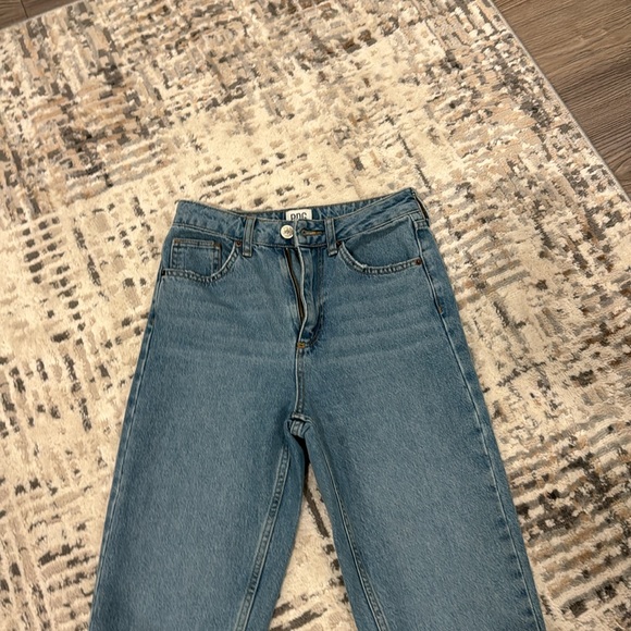 BDG Mom Jeans - Picture 3 of 5